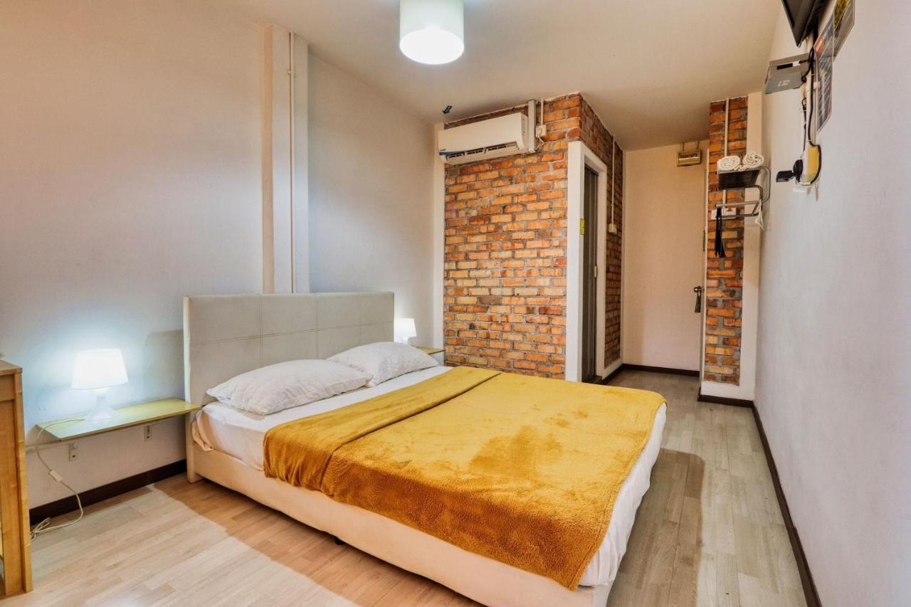Bata Merah Boutique Hotel Banting  Exterior photo